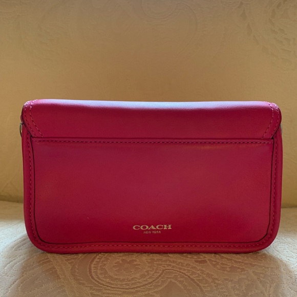 XX SOLD XX ๐COACH NEW without tags Leather Handbag in Cool Pink๐๐ป - Picture 16 of 16